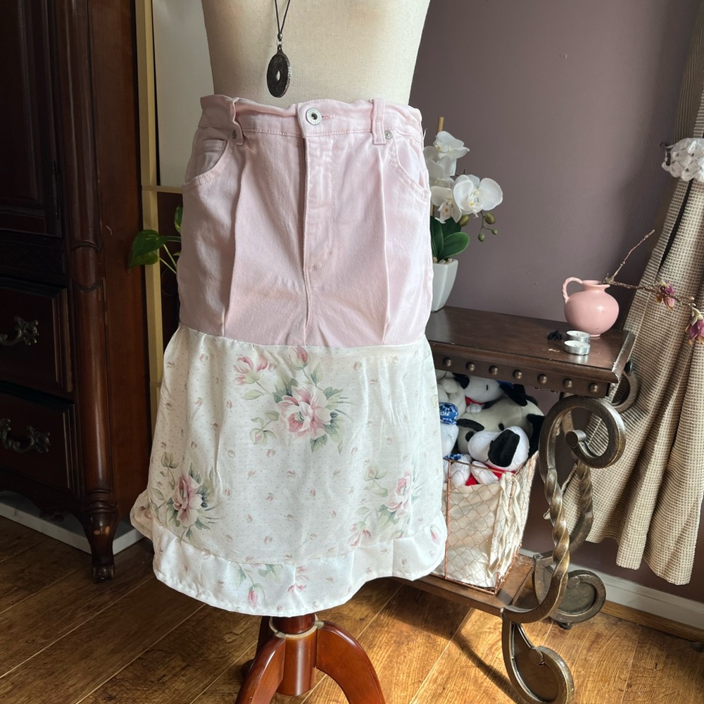 Women’s Pink Two-Tone Floral Tiered Skirt